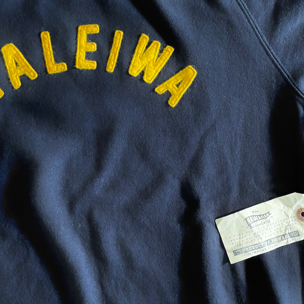 Mens Raglan Fleece Navy x Haleiwa Gold applique